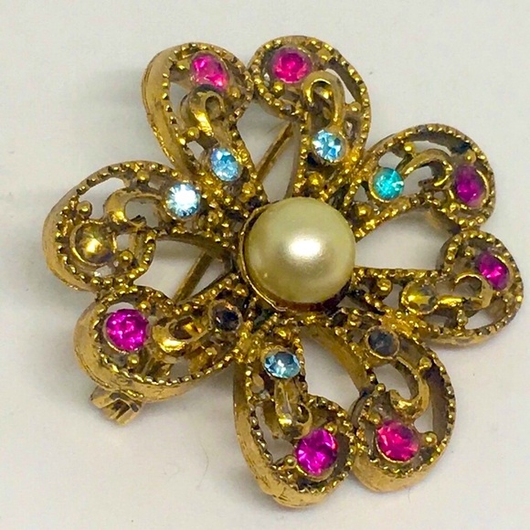 Vintage Flower gold tone pearl brooch pin rhinestone - Picture 3 of 4